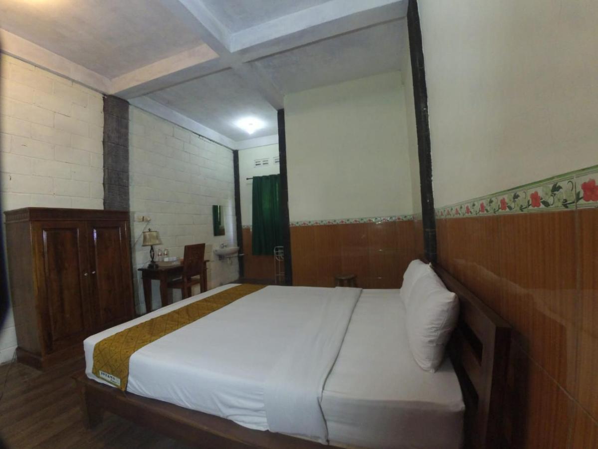 Hotel Istana Petani à Bromo Extérieur photo