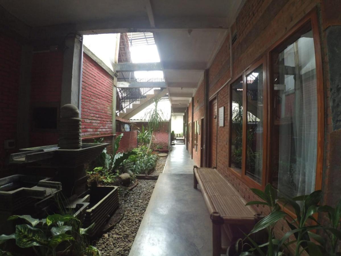 Hotel Istana Petani à Bromo Extérieur photo