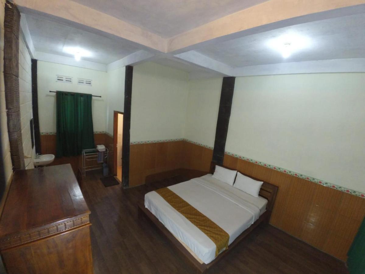 Hotel Istana Petani à Bromo Extérieur photo