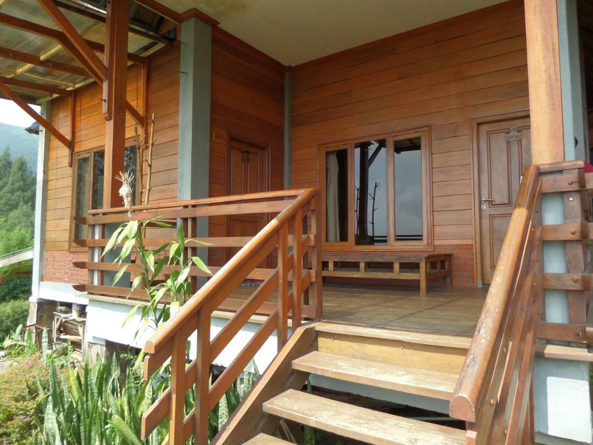 Hotel Istana Petani à Bromo Extérieur photo