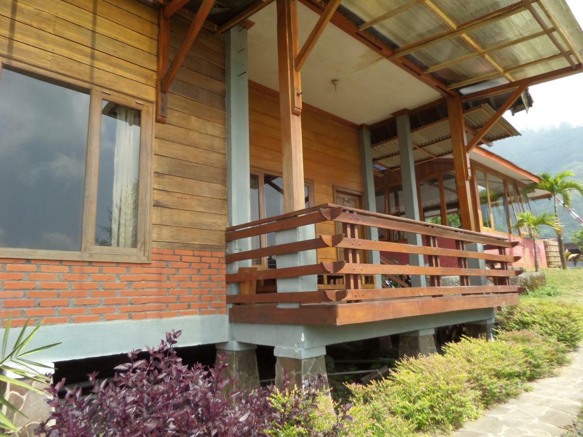 Hotel Istana Petani à Bromo Extérieur photo